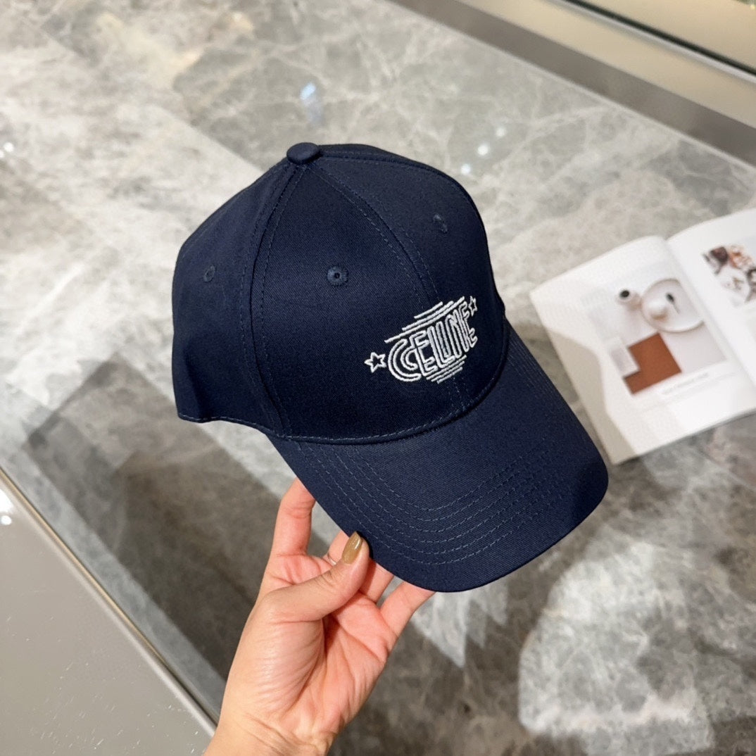 Boné Celine star