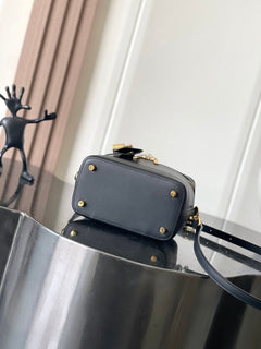 Celine Vanity black