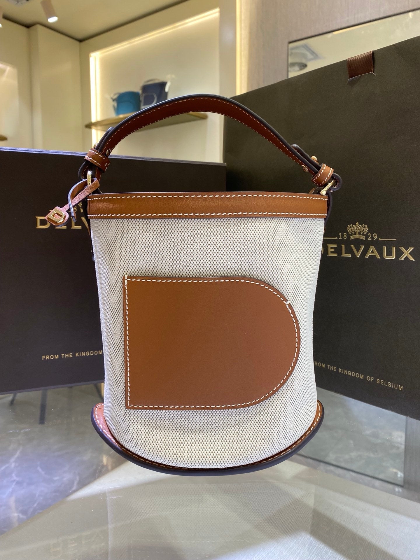 Delvaux Pin Mini Bucket Canvas Caramelo