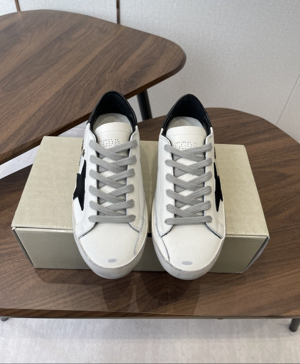 GOLDEN GOOSE GGDB SNEAKERS