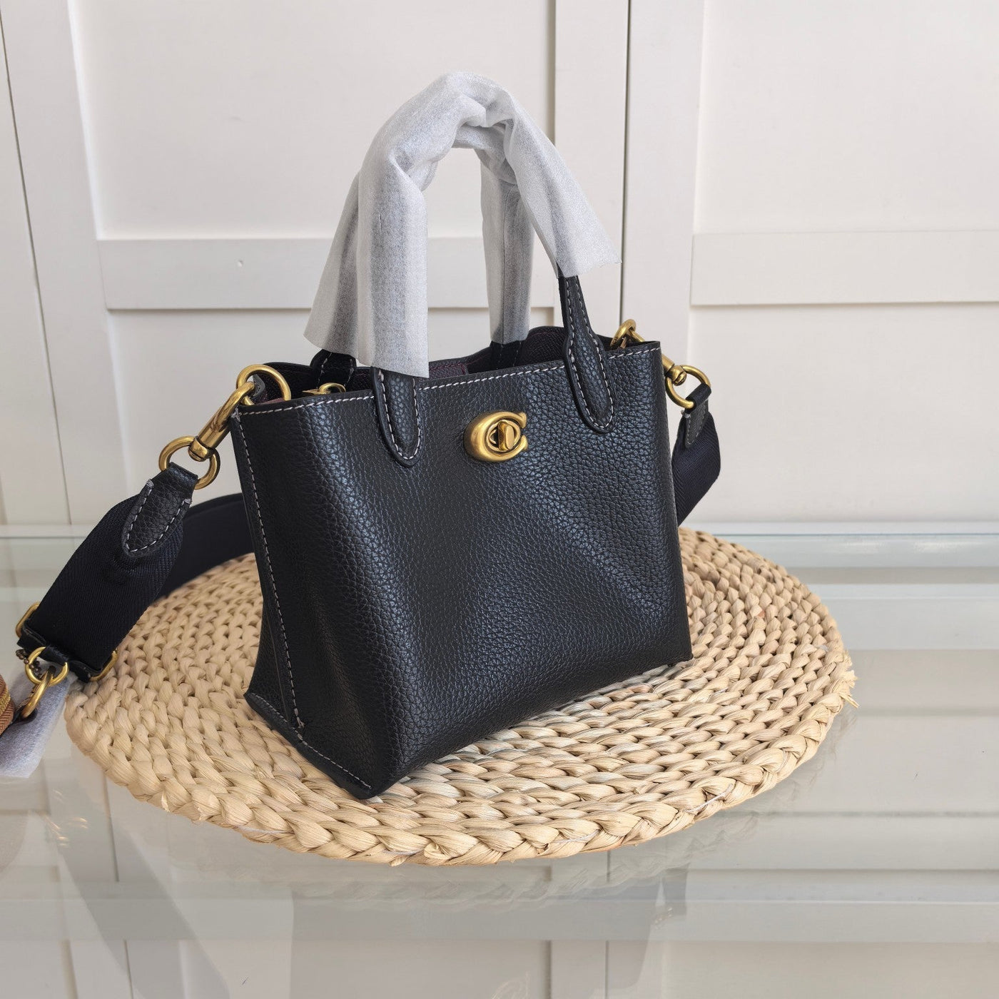 Coach Willow Tote 24 Pebble Leather Black Ferragens Douradas