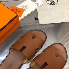 Hermes Izmir Sandal Gold Smooth Calfskin Leather.