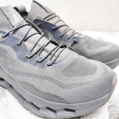 LOEWE x On Cloudtilt Grey.