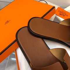Hermes Izmir Sandal Gold Smooth Calfskin Leather.