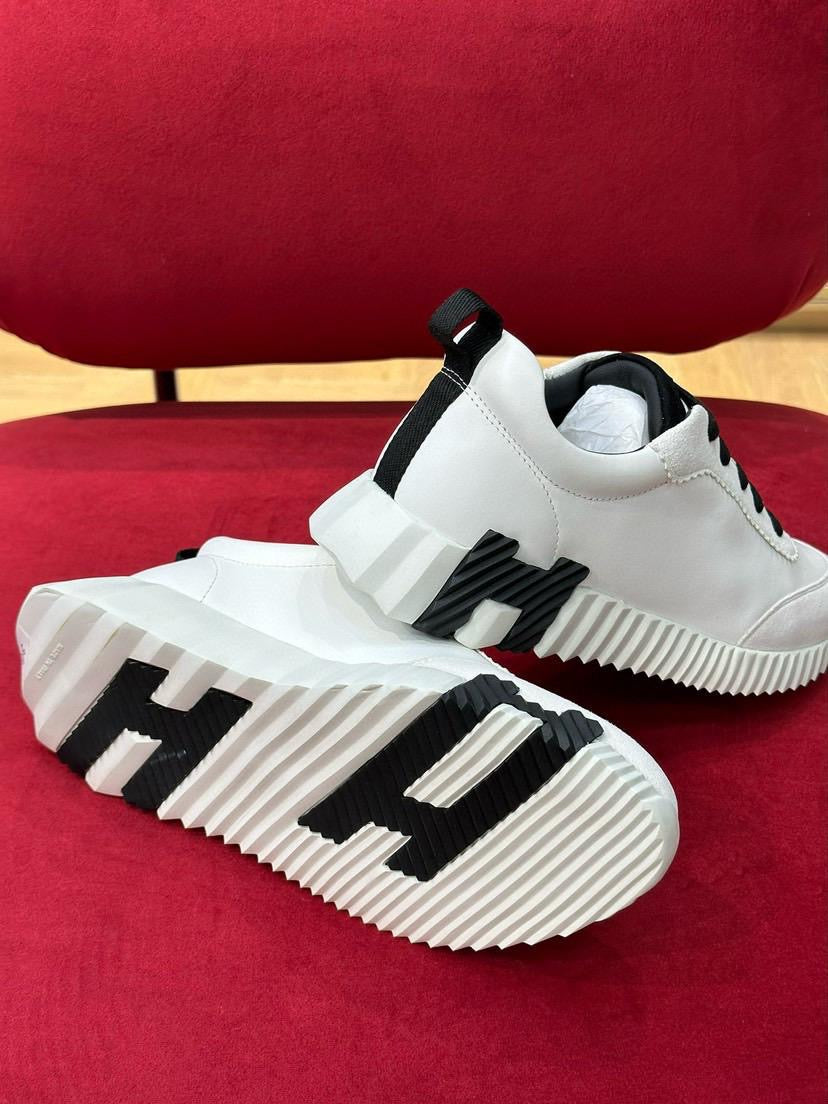 Hermes Air Mesh Suede Goatskin Bouncing.
