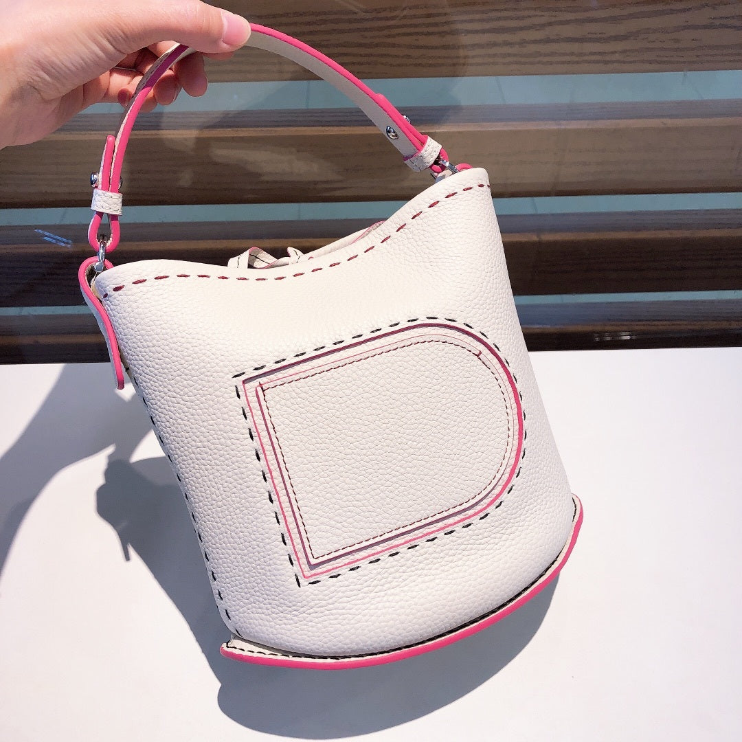 Delvaux Pin Mini Bucket Off-White / Pink