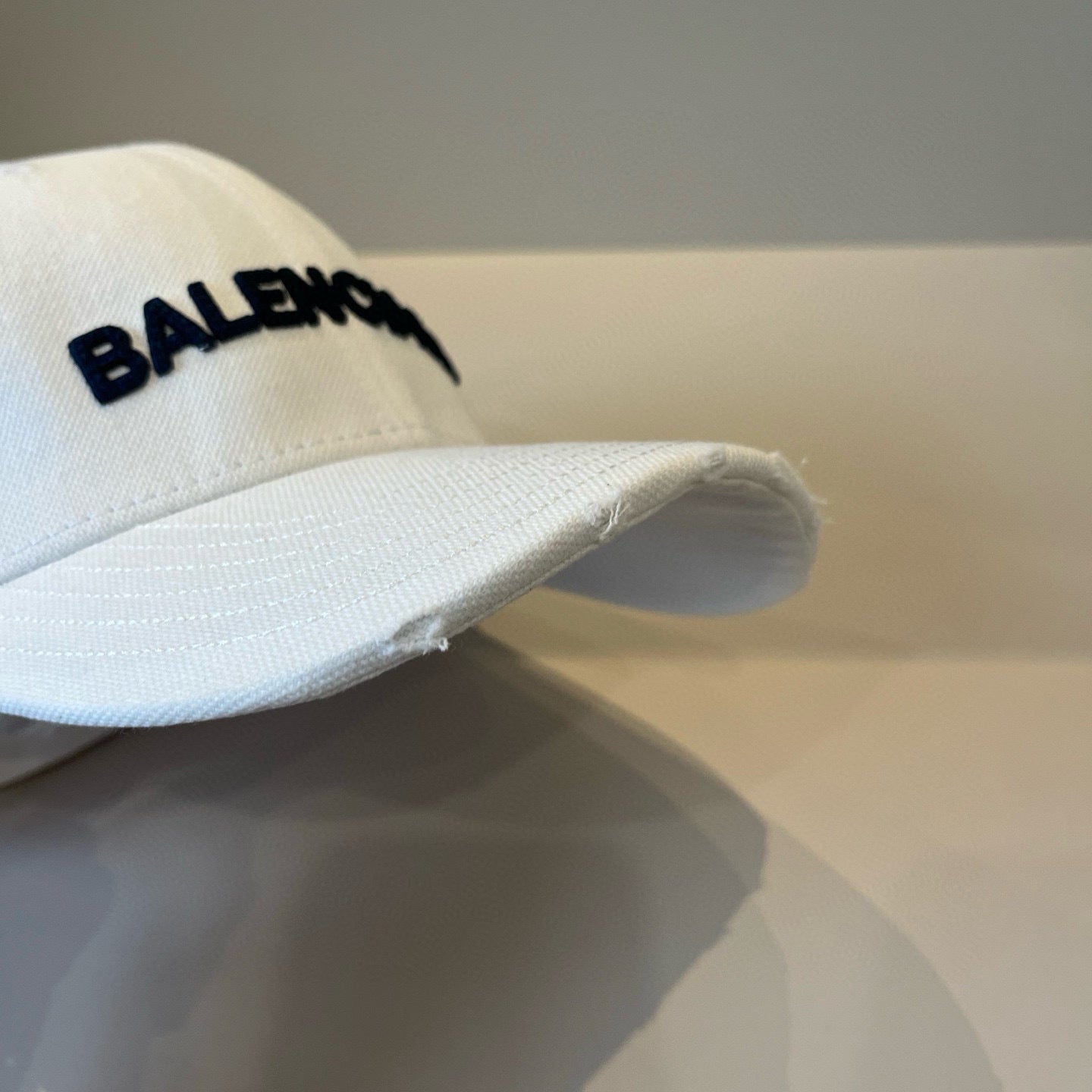 Boné Balenciaga white
