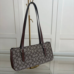 Coach Asher Shoulder Bag em Signature Canvas Grafite e Café