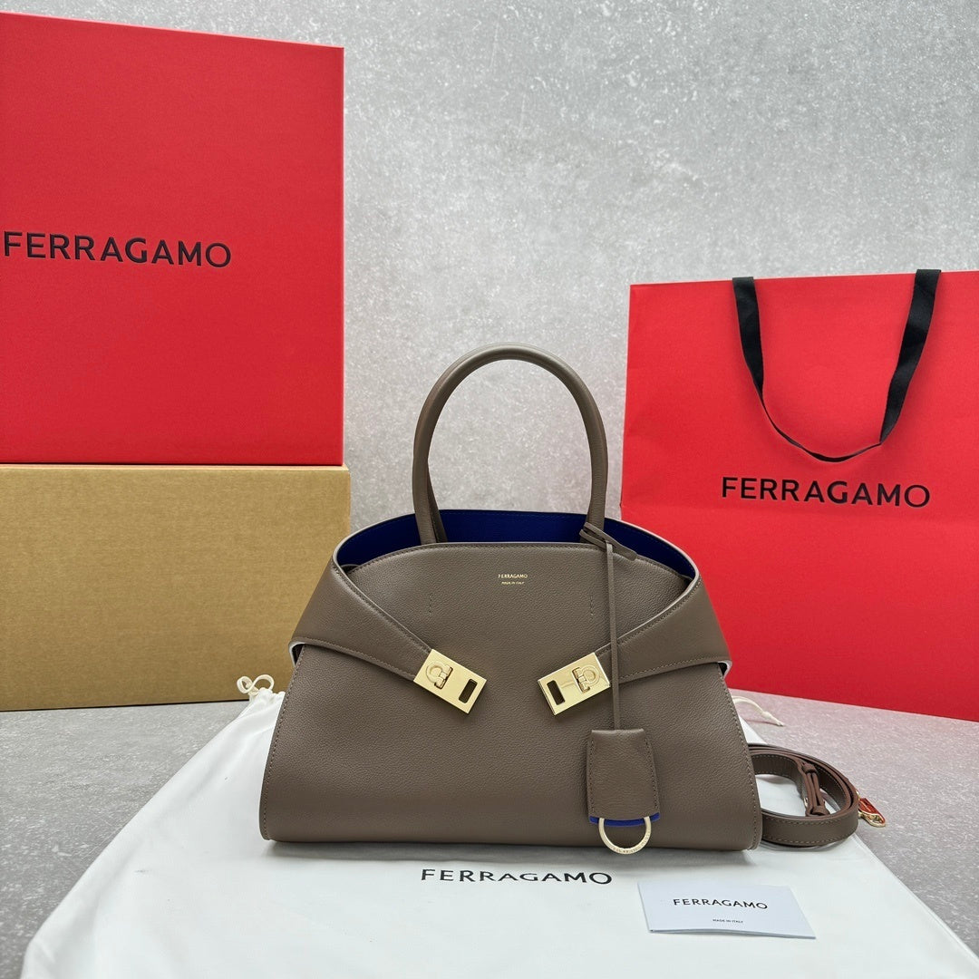 bolsa tote Ferragamo Hug Brown