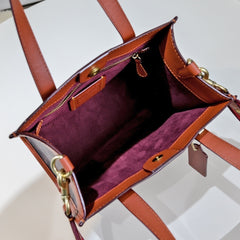Coach Field Tote 22 Signature Canvas Khaki Ferragens Douradas