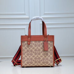 Coach Field Tote 22 Signature Canvas Khaki Ferragens Douradas