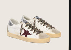 Golden Goose Super-Star com Estrela de Glitter Bordô e Talão Prateado .