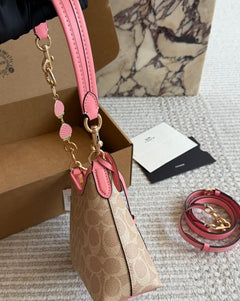 Coach Laurel Midnight Charm Shoulder Bag Beje/Pink