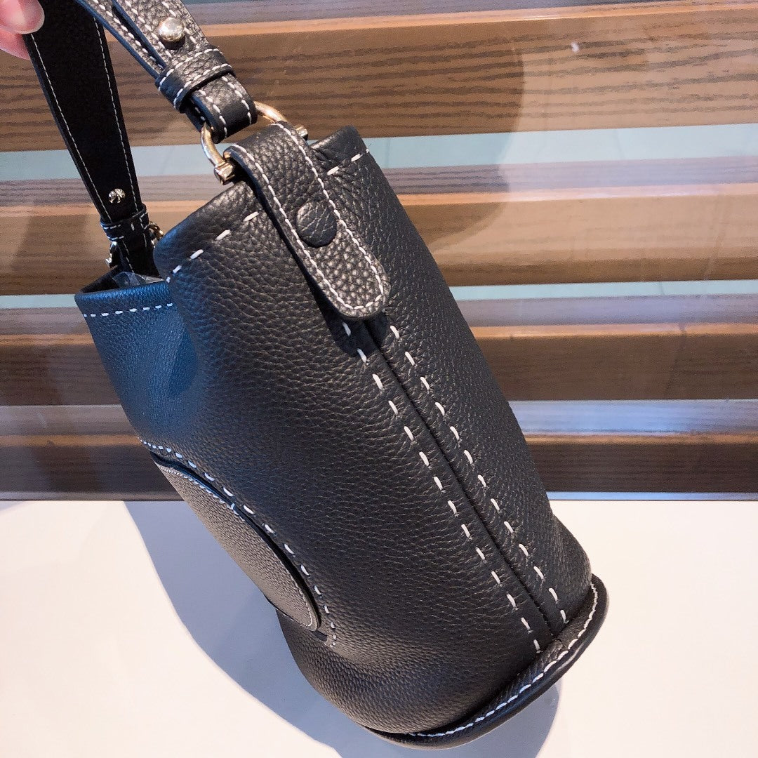 Delvaux Pin Mini Bucket Black
