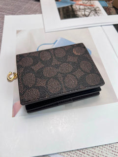 Coach Snap Wallet In Signature Canvas