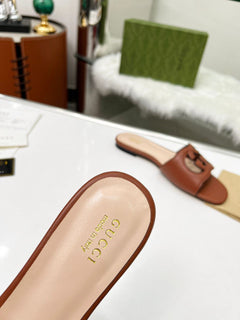 Gucci Sandália Interlocking G Caramelo