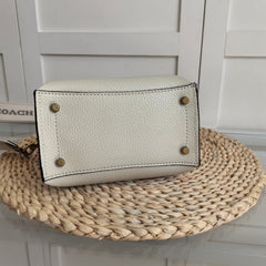 Coach Willow Tote 24 Pebble Leather Beje Ferragens Douradas