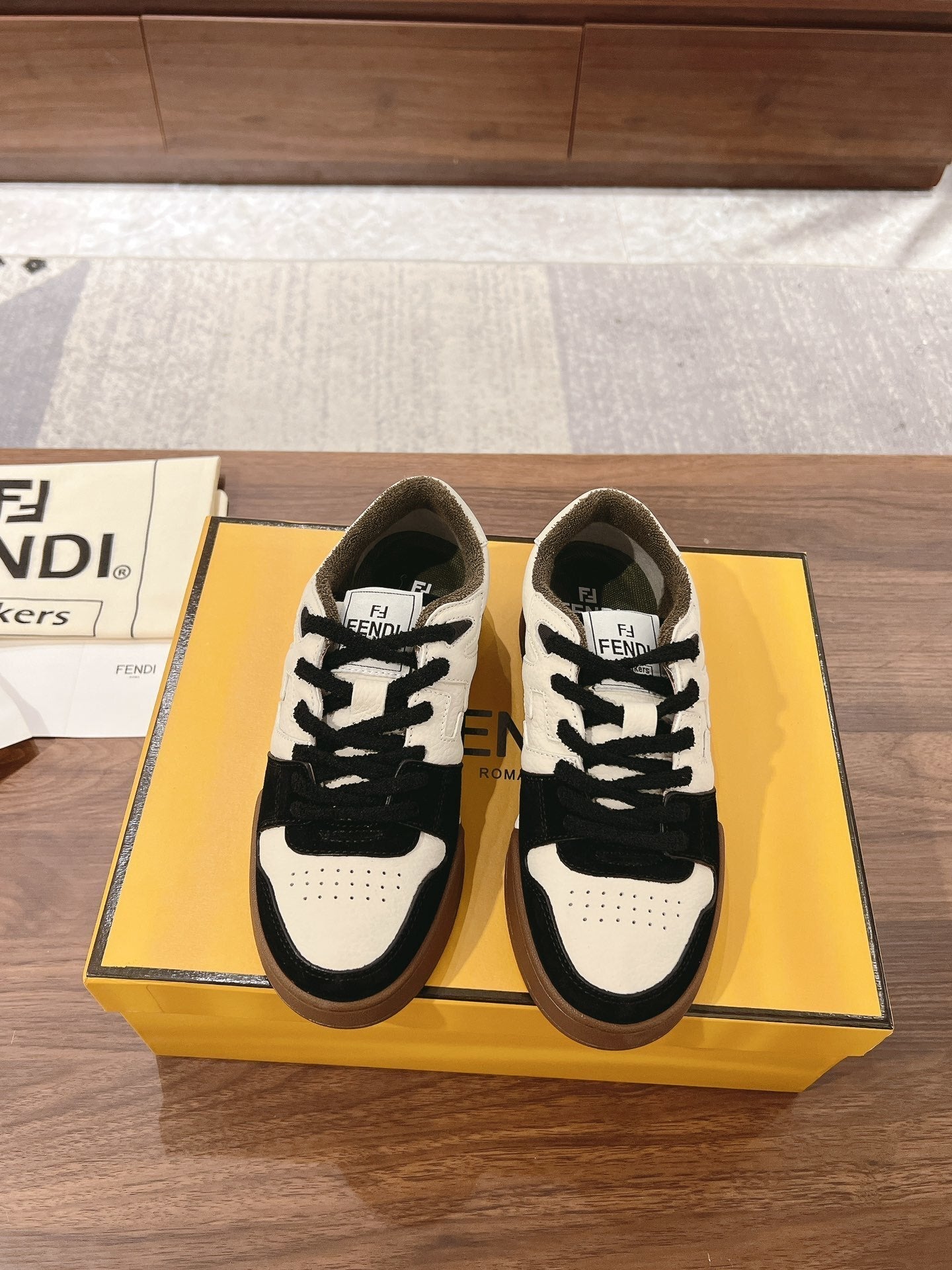 Fendi Match brown black (Pronta Entregue)