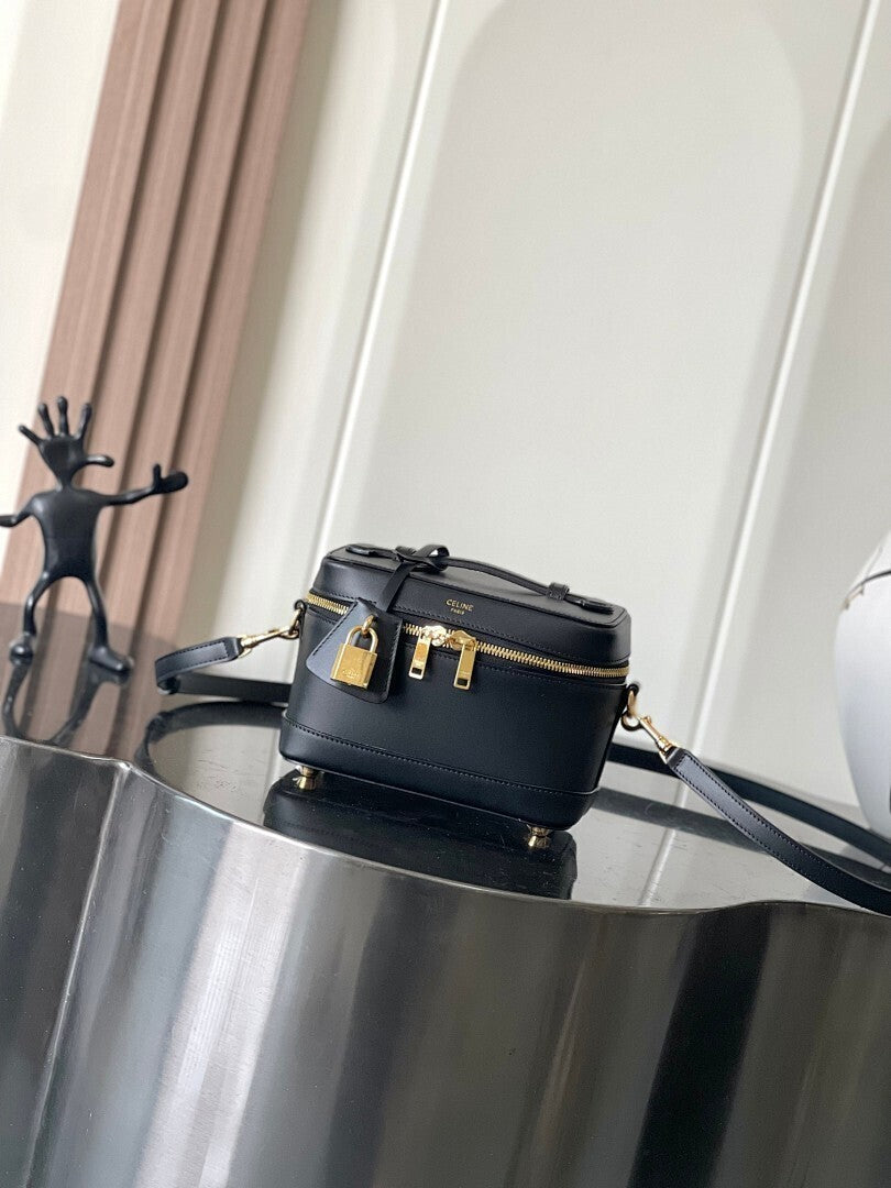 Celine Vanity black
