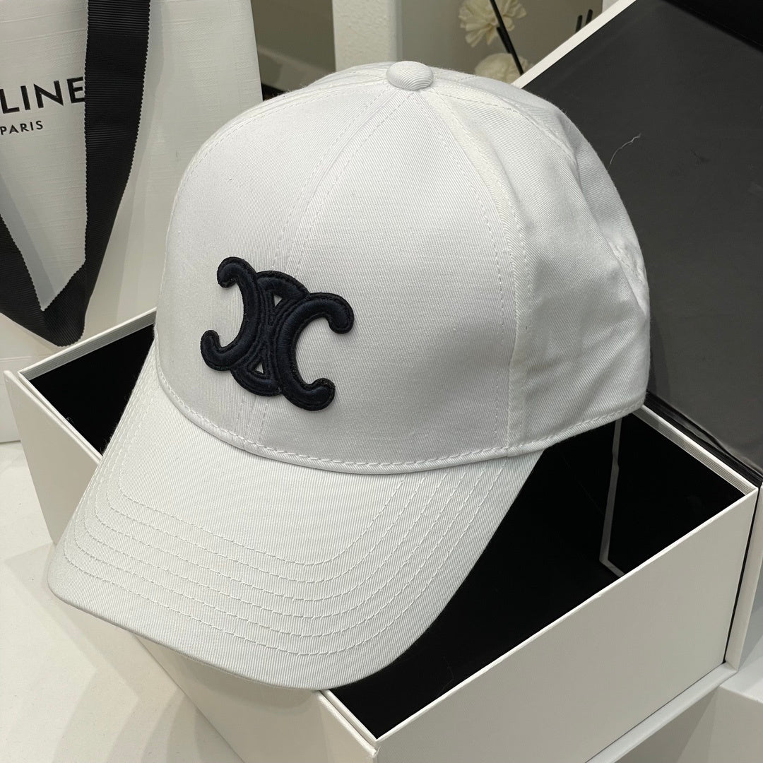 Boné Celine White Black