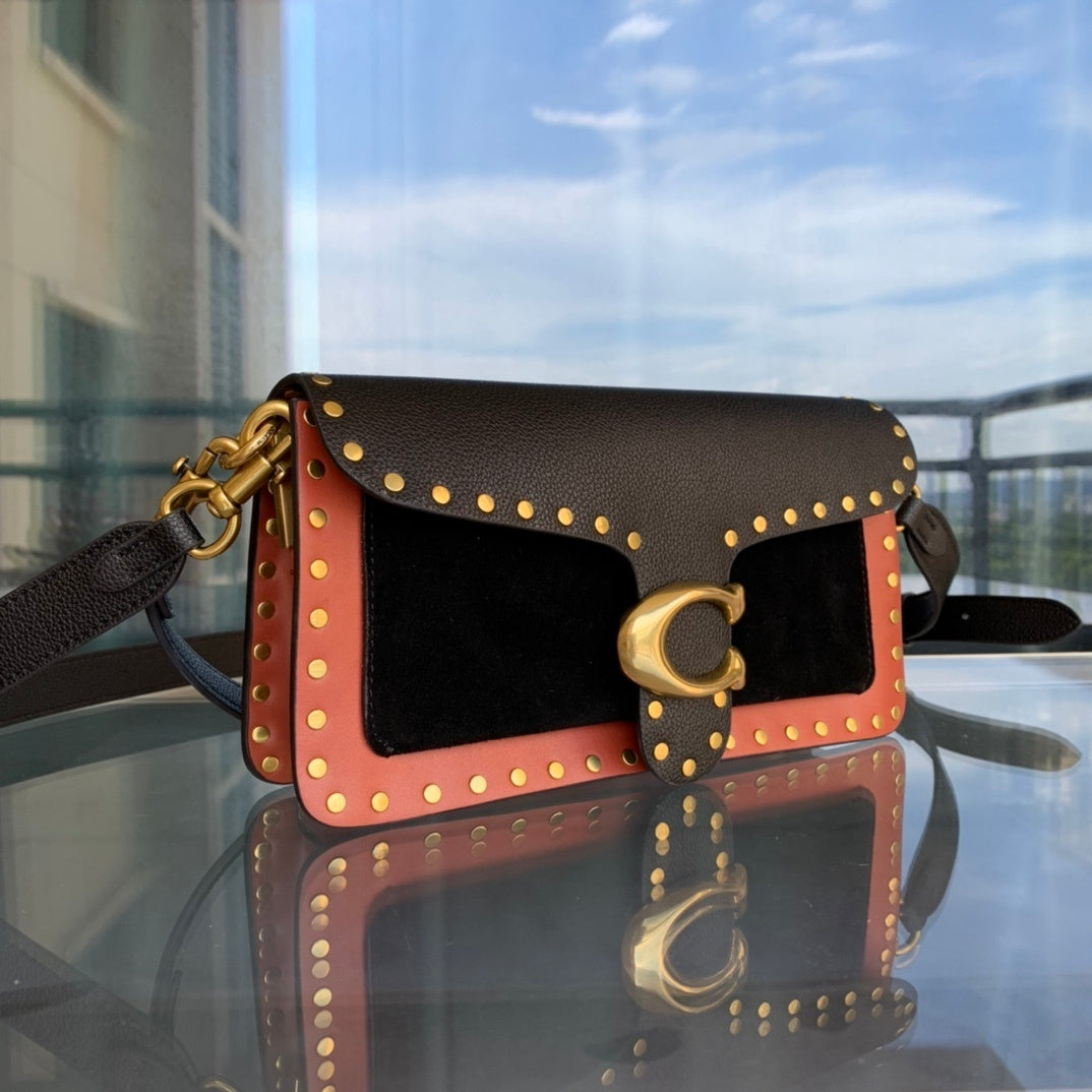 Tabby Shoulder Bag 26 with Rivets da Coach