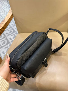 Bolsa Transversal Coach Warner em Canvas Signature Black