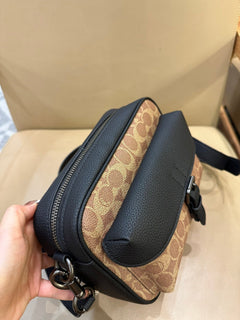 Bolsa Transversal Coach Warner em Canvas Signature Khaki Black