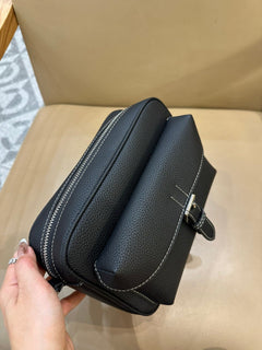 Coach Warner Crossbody Pebble Leather Black