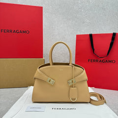 bolsa tote Ferragamo Hug bege
