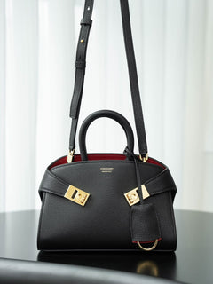 Bolsa Tote Ferragamo Hug Black Red