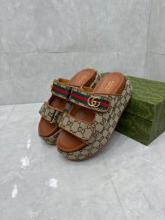 Sandália GG Plataforma Slider com Double Bege.