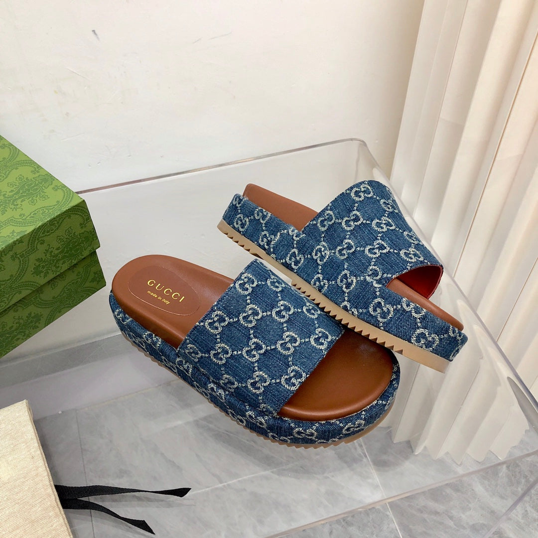 Gucci Angelina Platform 55 mm Sandal Jacquard Denim.