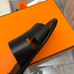Hermes Izmir Sandal Noir Smooth Calfskin Leather.
