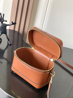 Celine Vanity brown