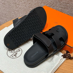 Hermes Chypre Sandal Noir Calfskin Leather.