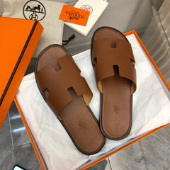 Hermes Izmir Sandal Gold Smooth Calfskin Leather.