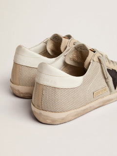 Golden Goose Superstar Sneaker Couro Branco e Preto.
