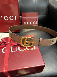 Cinto Gucci GG Golden.