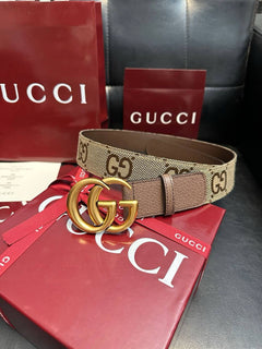 Cinto Gucci GG Golden.