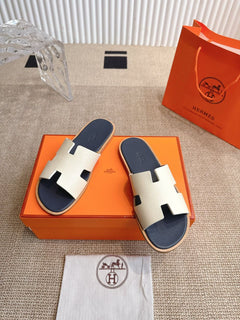 Hermes Izmir Sandal Blanc de Paris.