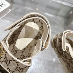 Gucci Sandália Double G