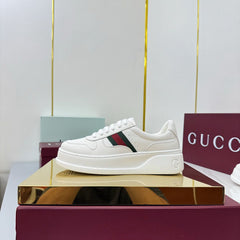 Gucci Chunky B Sneaker Branco.