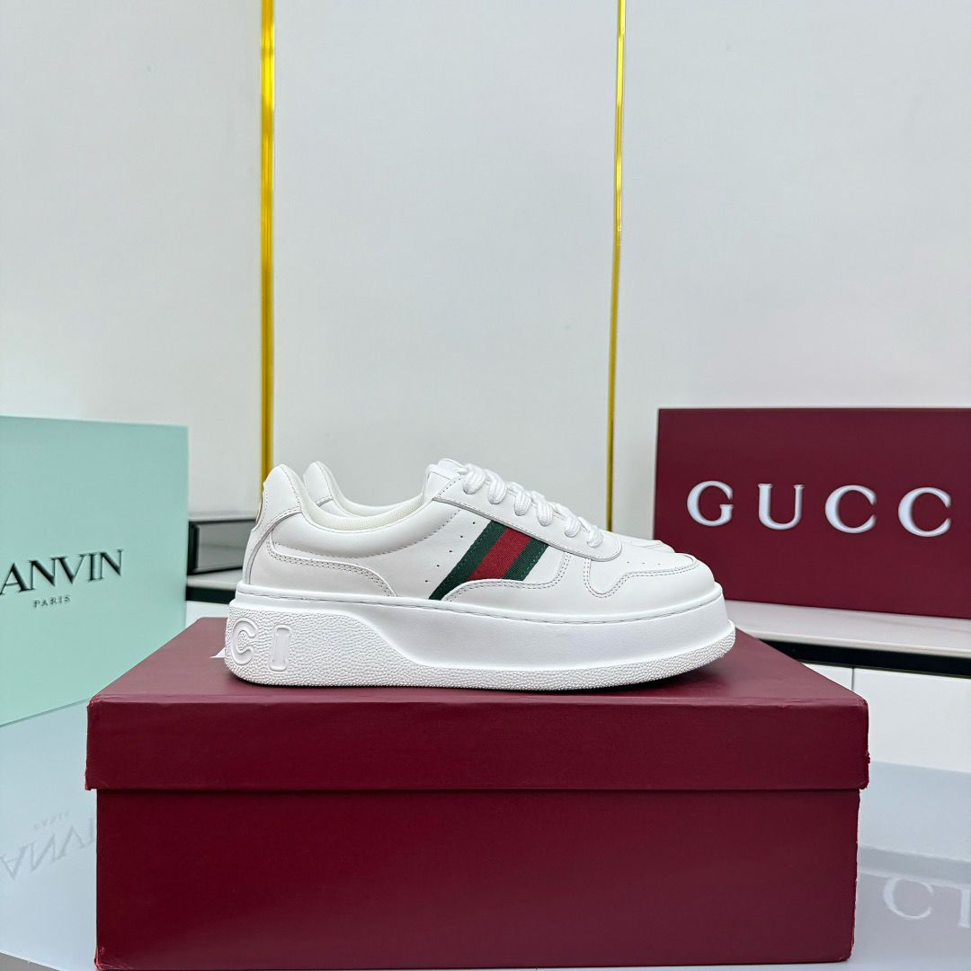 Gucci Chunky B Sneaker Branco.