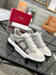 Tênis Ferragamo Grey.