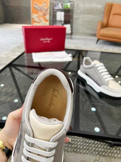Tênis Ferragamo Grey.