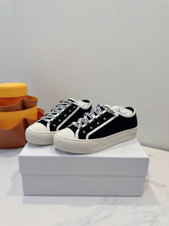 Dior Walk'N'Dior
