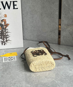 Loewe Square pocket in iraca palm and calfskin