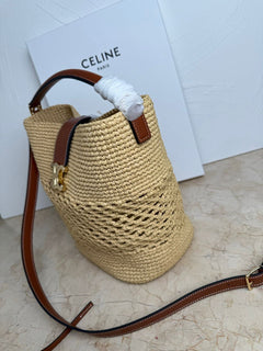 Bolsa Celine Bucket Louise Pequena