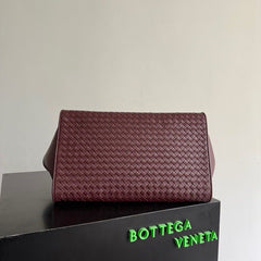 Bolsa Bottega Veneta Barbara Tote em Couro Bordô Estruturado .