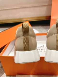 Hermes Air Mesh Bouncing
